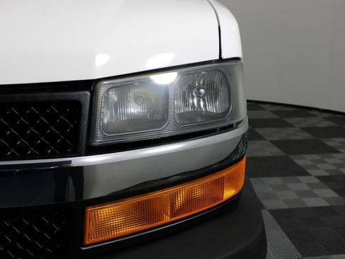 Used 2016 Chevrolet Express 3500 LT w/ LT Preferred Equipment Group image 3