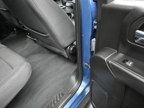 Used 2024 Chevrolet Silverado 1500 Custom w/ Turbomax Blackout Package AWD/4WD image 34
