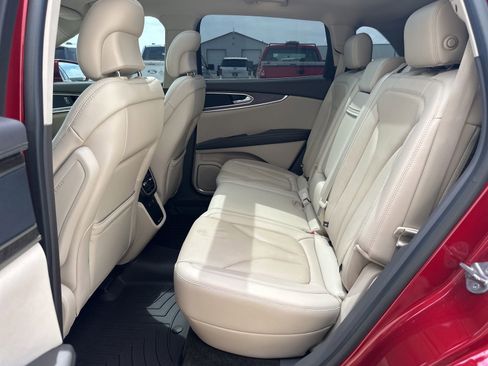 Used 2018 Lincoln MKX Reserve AWD/4WD image 24