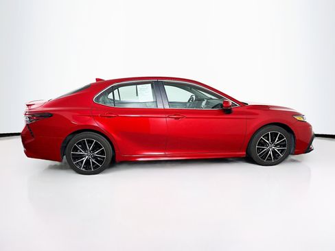 Used 2021 Toyota Camry SE FWD image 10