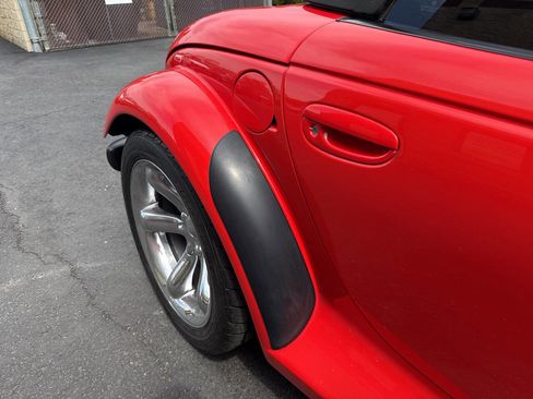 Used 1999 Plymouth Prowler RWD image 15
