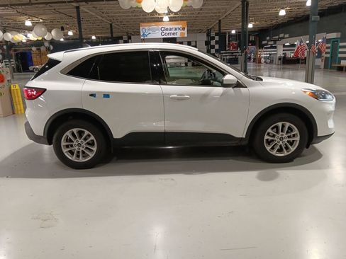 Used 2020 Ford Escape SE AWD/4WD image 7