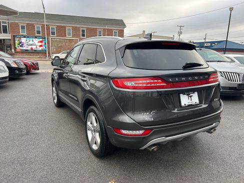 Used 2017 Lincoln MKC Premiere image 3