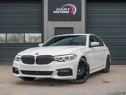 Used 2019 BMW 540i xDrive w/ M Sport Package image 3