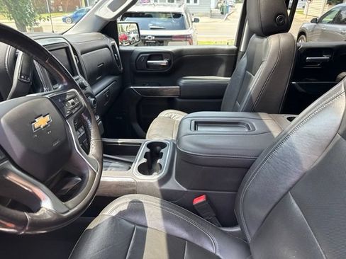 Used 2020 Chevrolet Silverado 1500 LTZ w/ LTZ Premium Package AWD/4WD image 19