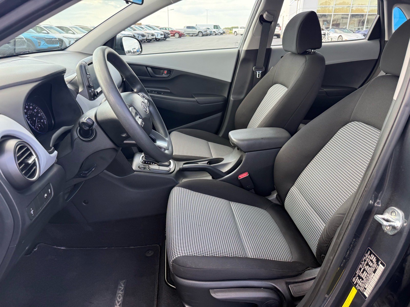 Used 2020 Hyundai Kona SE AWD/4WD image 10
