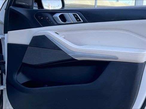 Used 2019 BMW X5 xDrive50i image 22