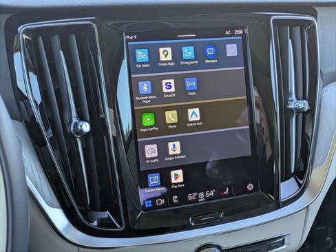 Used 2024 Volvo V60 B5 Cross Country Plus w/ Protection Package Premier image 17