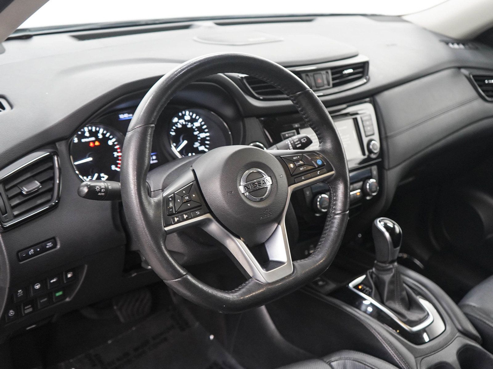 Used 2019 Nissan Rogue SL AWD/4WD image 21