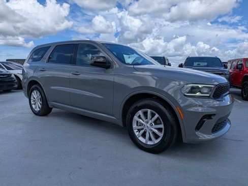 Used 2025 Dodge Durango GT RWD image 2