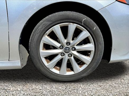 Used 2018 Toyota Camry LE FWD image 8