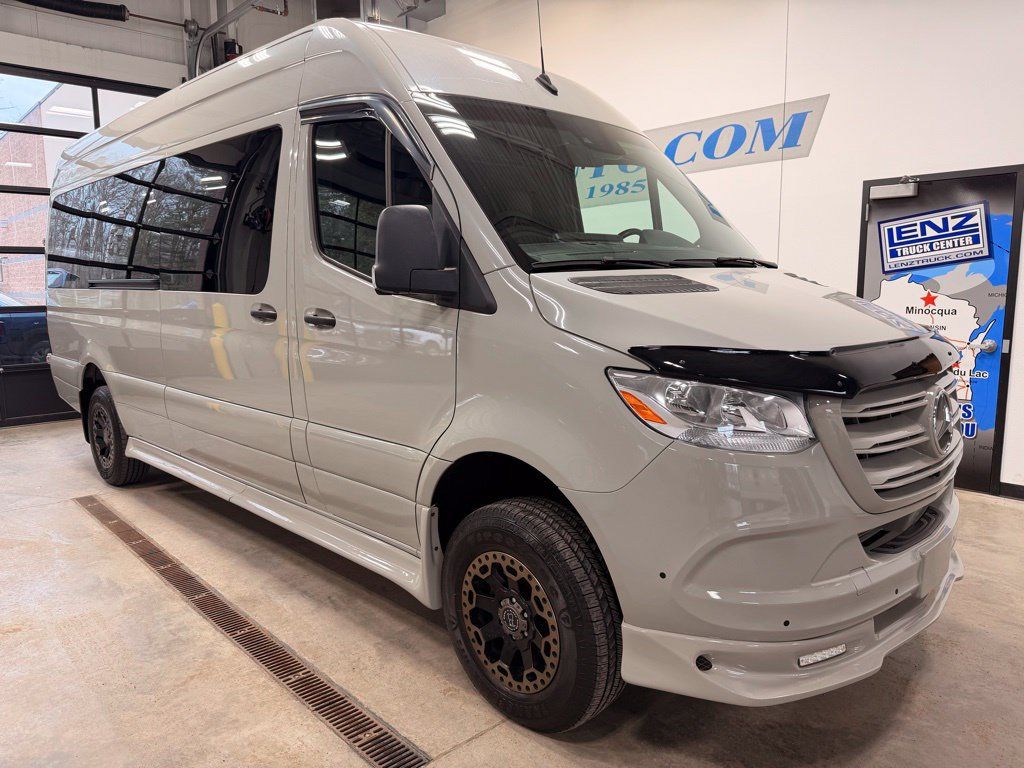 Used 2022 Mercedes-Benz Sprinter 2500 image 3