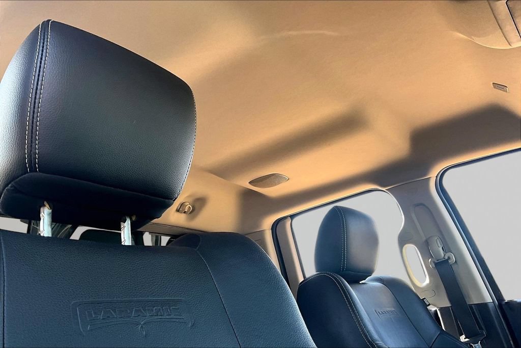 Used 2017 RAM 1500 Laramie RWD image 17