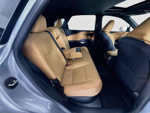 Certified 2025 Lexus RX 350 Premium w/ Accessory Package FWD image 22