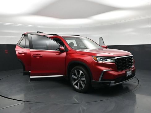 Used 2023 Honda Pilot Elite image 27
