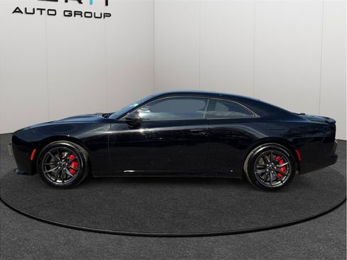 Used 2024 Dodge Charger Daytona Scat Pack w/ Plus Group AWD/4WD image 5
