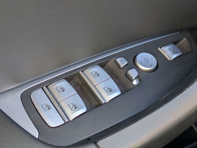 Used 2024 BMW X3 xDrive30i AWD/4WD image 21