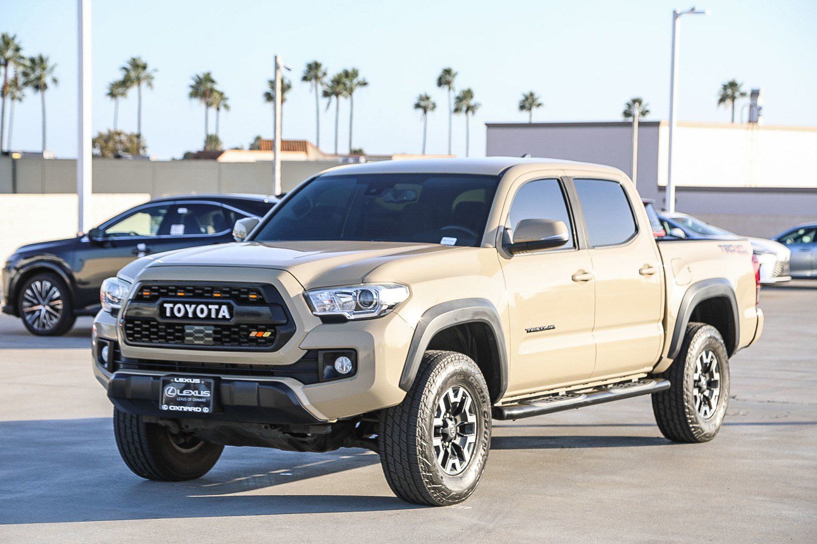 Used 2019 Toyota Tacoma TRD Off-Road w/ Technology Package RWD image 3