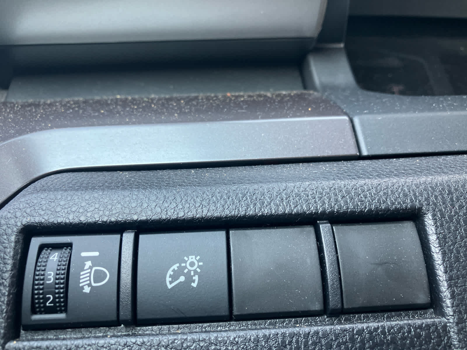 Certified 2026 Toyota Tacoma SR5 AWD/4WD image 15