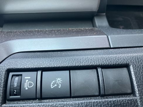 Certified 2026 Toyota Tacoma SR5 AWD/4WD image 15