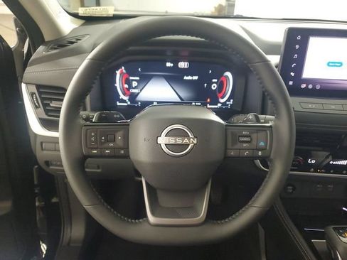 New 2026 Nissan Rogue Platinum AWD/4WD image 24