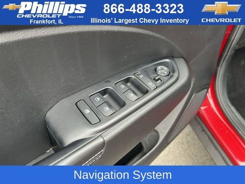 Used 2022 Hyundai Venue Limited image 17