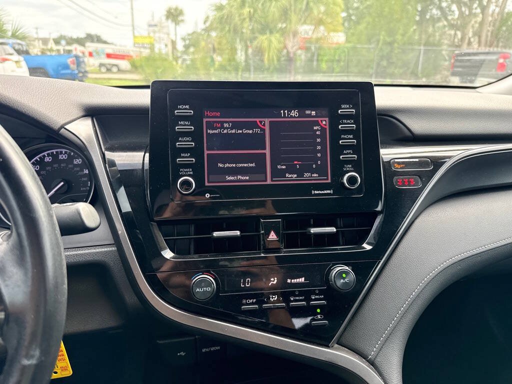 Used 2021 Toyota Camry SE FWD image 14