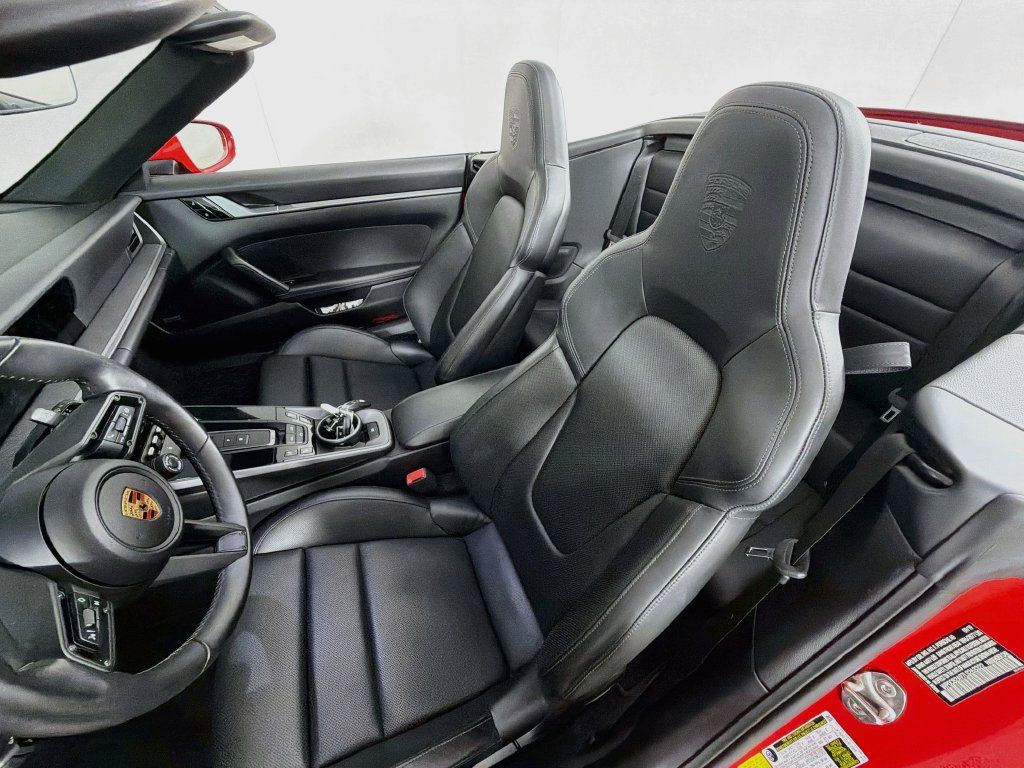 Certified 2020 Porsche 911 Carrera S RWD image 5