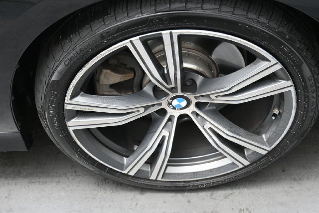 Used 2020 BMW 330i Sedan w/ Premium Package RWD image 32