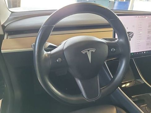 Used 2018 Tesla Model 3 Long Range image 8