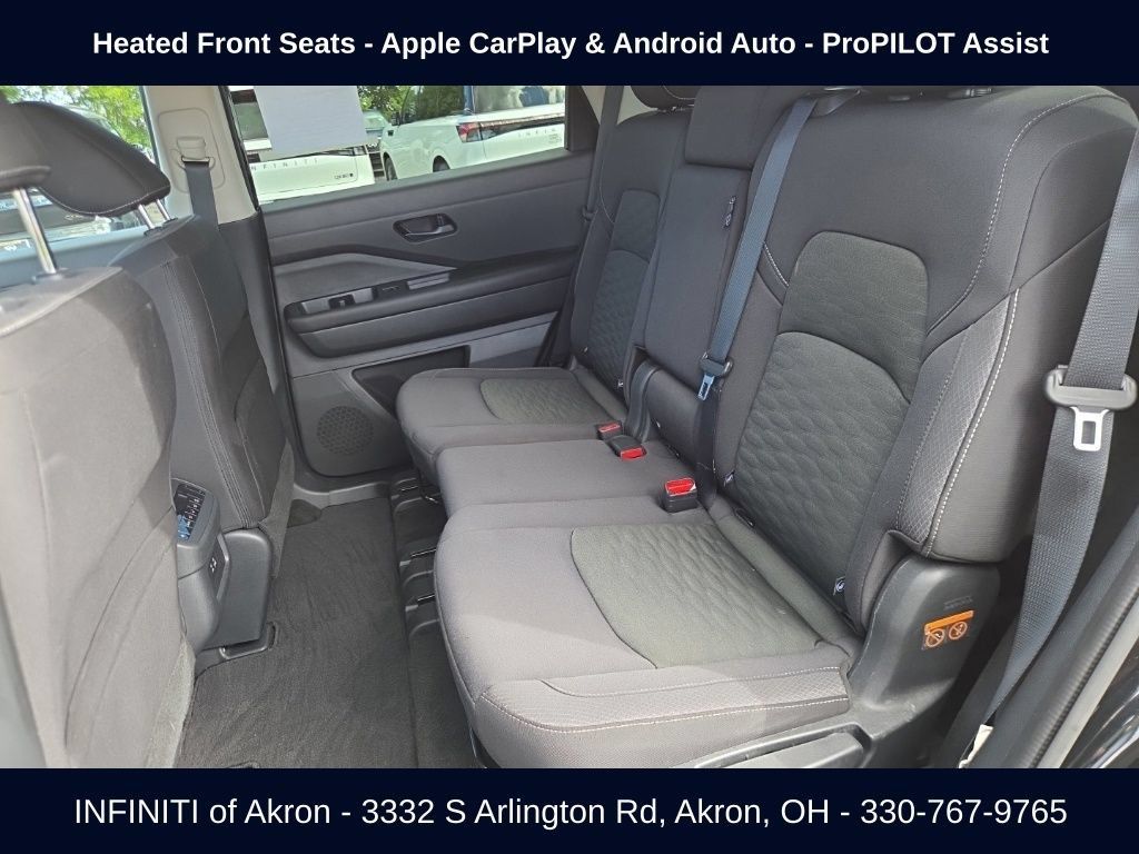 Used 2024 Nissan Pathfinder SV AWD/4WD image 29