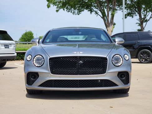 Used 2024 Bentley Continental GT image 2