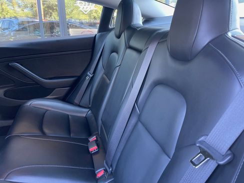 Used 2020 Tesla Model 3 Standard Range Plus image 15