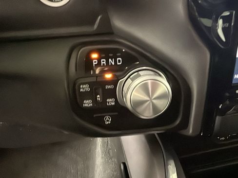 Used 2024 RAM 1500 Laramie AWD/4WD image 25