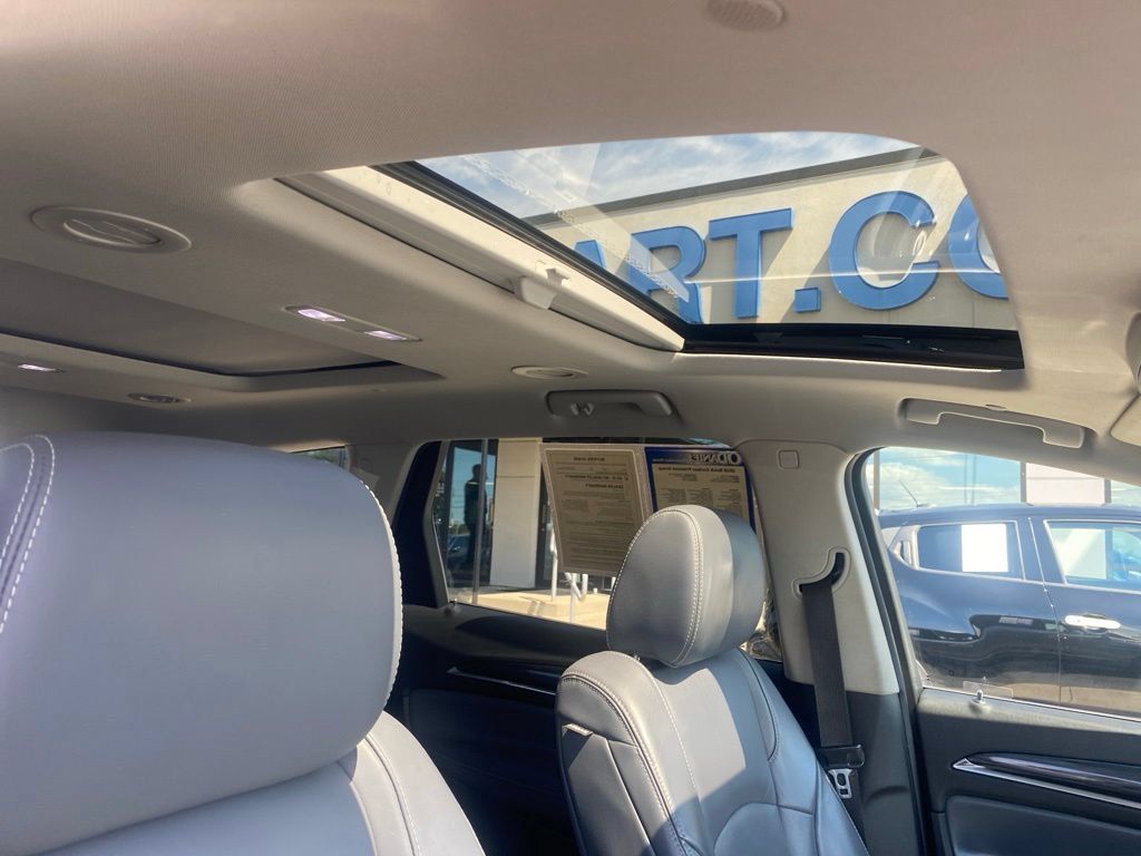 Used 2018 Buick Enclave Premium w/ Experience Buick Package AWD/4WD image 26