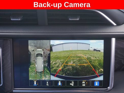 Used 2024 GMC Yukon Denali AWD/4WD image 10