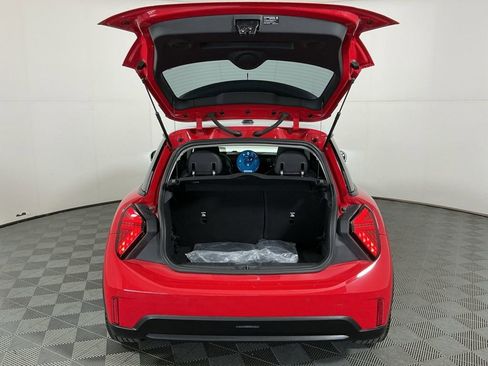 Certified 2025 MINI Cooper 2-Door Hardtop image 23