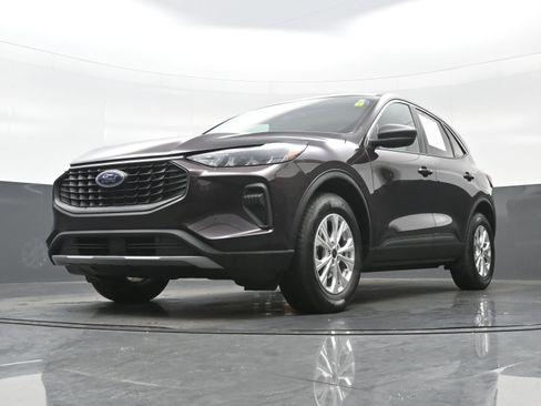 Used 2023 Ford Escape Active image 25