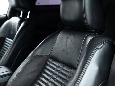 Used 2011 Ford Mustang Shelby GT500 w/ SVT Performance Pkg RWD image 21
