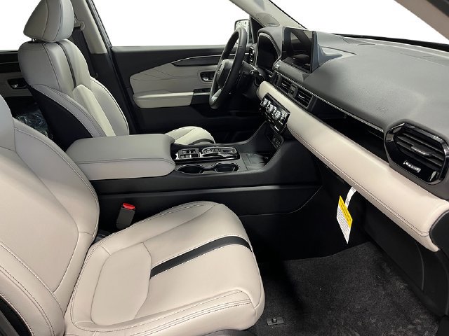 New 2026 Honda Pilot Touring image 30