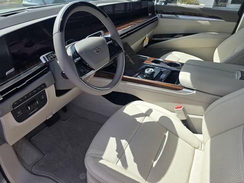 New 2026 Cadillac Escalade Platinum Sport AWD/4WD image 22