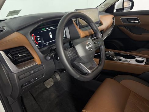 Used 2026 Nissan Rogue Platinum w/ Platinum Premium Package AWD/4WD image 14