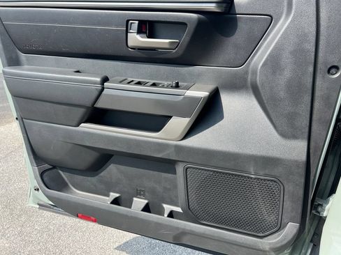 Used 2025 Toyota Tundra SR5 w/ SR5 Premium Package AWD/4WD image 23