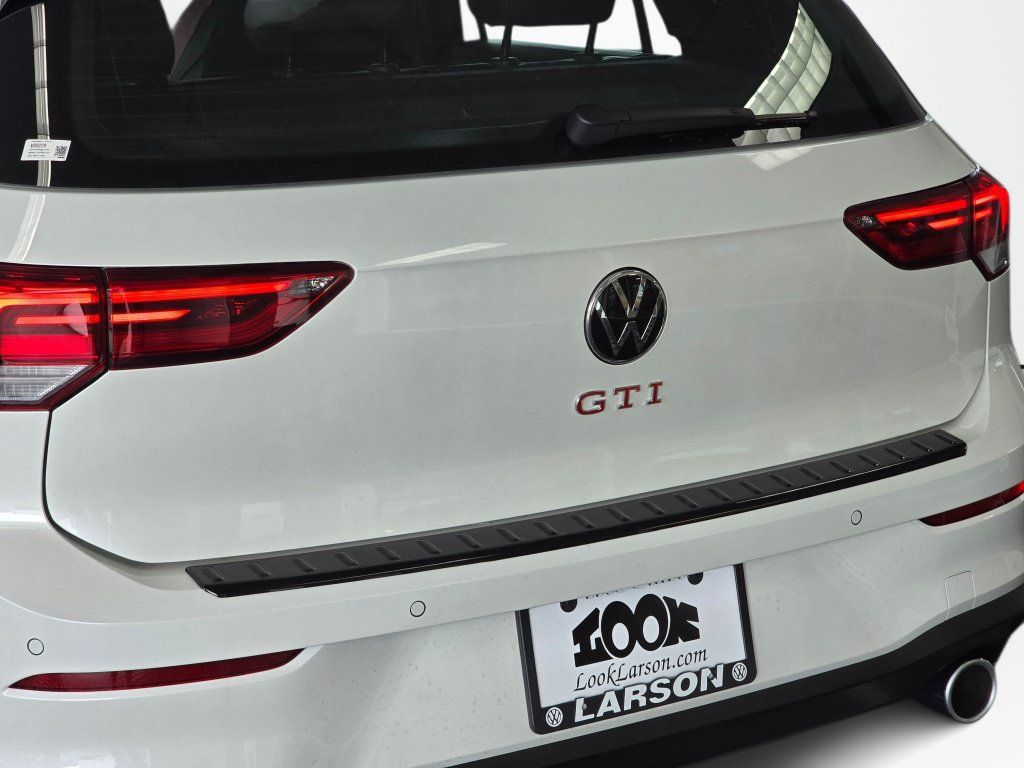 New 2026 Volkswagen GTI SE FWD image 13