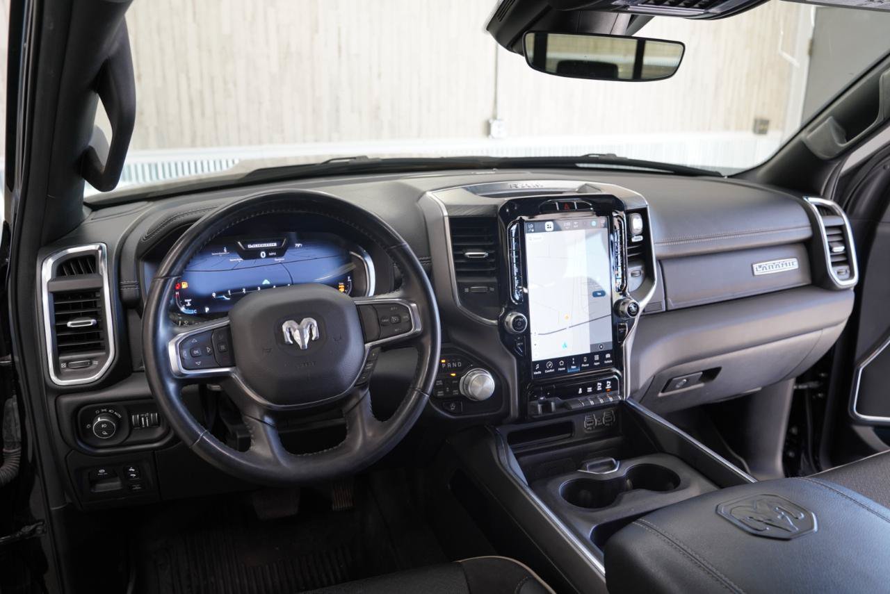 Used 2024 RAM 1500 Laramie AWD/4WD image 11