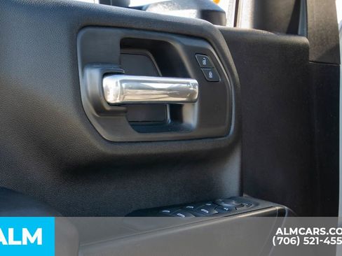 Used 2024 Chevrolet Silverado 2500 Custom w/ Custom Value Package image 18
