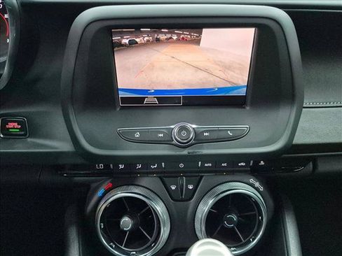 Used 2022 Chevrolet Camaro LT RWD image 13