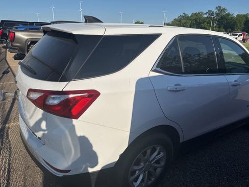 Used 2019 Chevrolet Equinox LT w/ LPO, Blackout Package AWD/4WD image 28