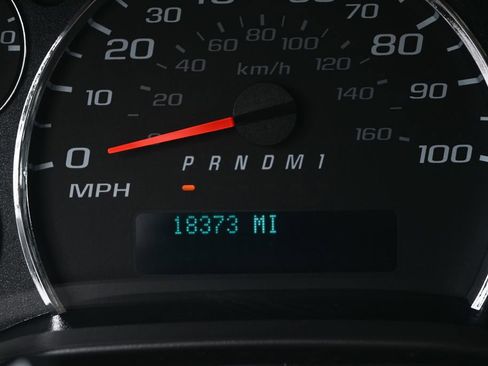 Used 2024 GMC Savana 2500 w/ Driver Convenience Package image 13