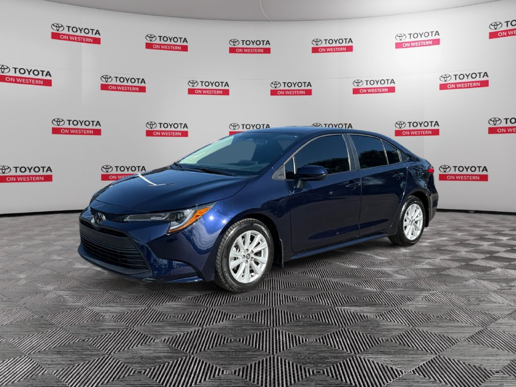 Used 2026 Toyota Corolla LE w/ LE Premium Package FWD image 1